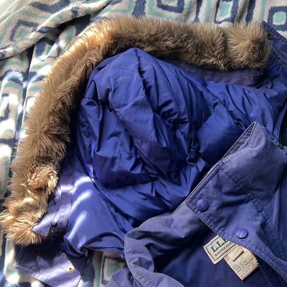 L.L Bean Parka - Picture 4 of 8